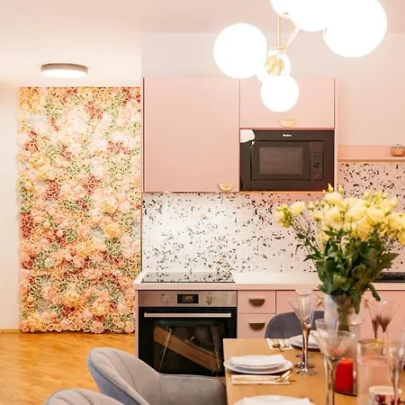 Ferienwohnung Crystal House II - Loftaffair Collection Krakau Exterior foto